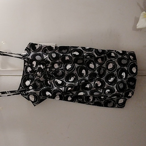 Black and white dress - Picture 2 of 6